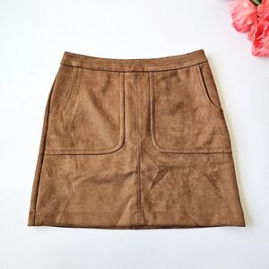 LOFT Outlet Brown Faux Suede Mini Skirt Size 12 Patch Pockets Lined Fall